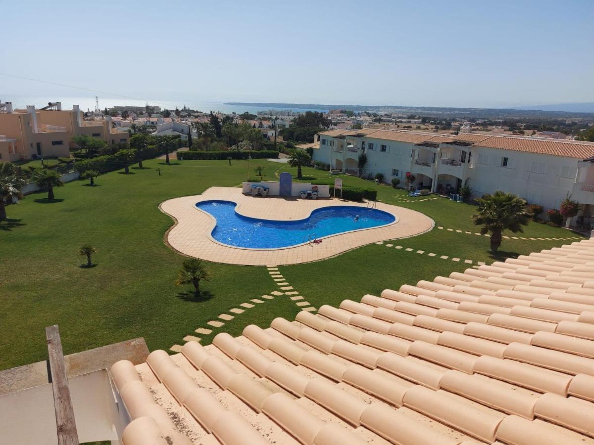 Apartamento No Condominio Baia Village Com Piscina Albufeira Dış mekan fotoğraf