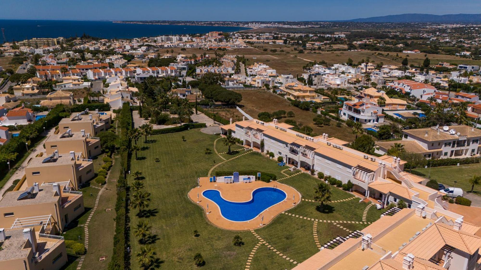 Apartamento No Condominio Baia Village Com Piscina Albufeira Dış mekan fotoğraf